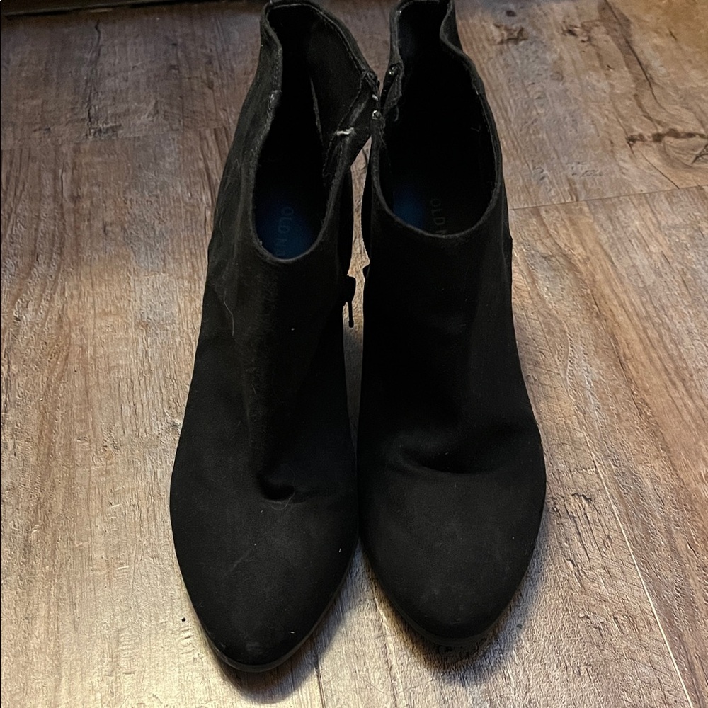 Old Navy Black Ankle Booties